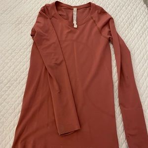 Lululemon swifty tech size 6